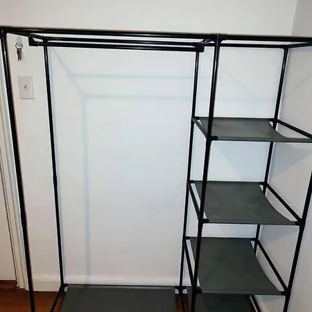 #2 Private Near Riverdale Apartment *