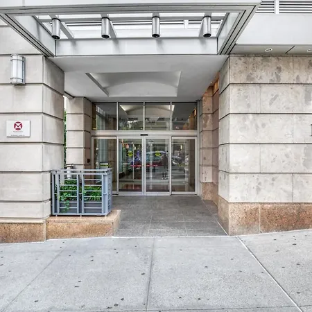 Apartment Uws 1br W Doorman Gym Nr Park Nyc-932 *