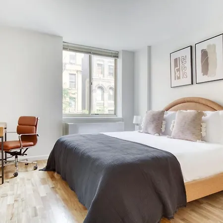 Apartment Uws 1br W Doorman Gym Nr Park Nyc-932