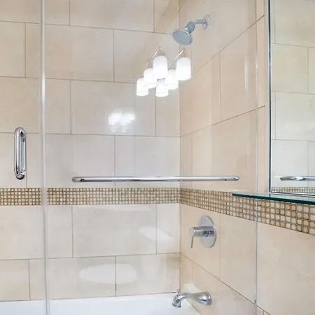 Midtown 1br W Doorman Nr Penn Station Nyc-144 Apartment