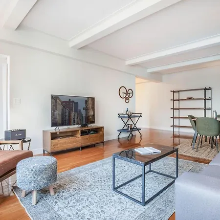 Apartment Ues 2br Windoor Pool Doorman Views Nyc-243 New York