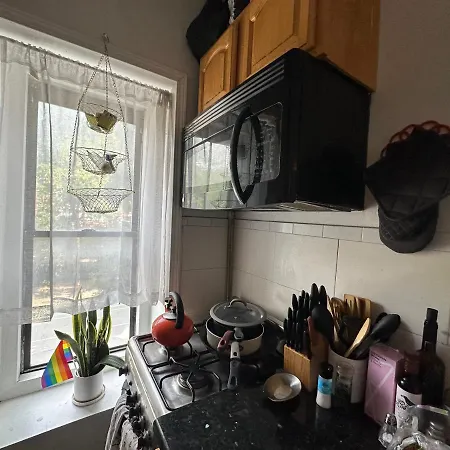Sunlit Three-bedroom In The Vibrant Soho Neighborhood * New York