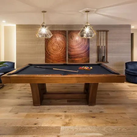 Hells Kitchen 1br W Pool Gym Dm Nr Subway Nyc-482