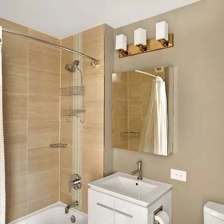 Ues 2br W Dm Elevator Gym Nr Central Park Nyc-917