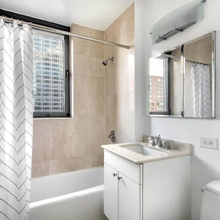 Apartment Midtown 2br W Pool Gym Roof Nr Subway Nyc-385 New York