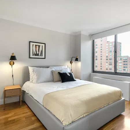 Midtown 2br W Pool Gym Roof Nr Subway Nyc-385 Apartment *