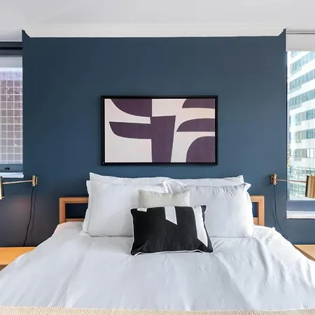 Midtown 2br W Pool Gym Roof Nr Subway Nyc-385