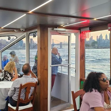 Botel Nyc Dinner Boat Louisa Of The Seas *