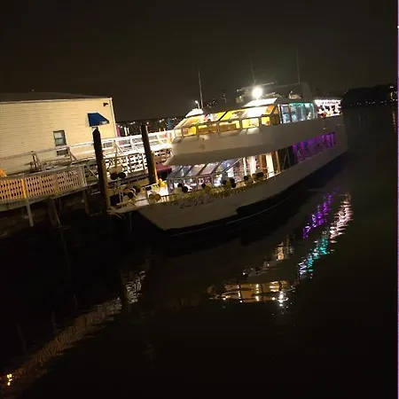 Nyc Dinner Boat Louisa Of The Seas New York