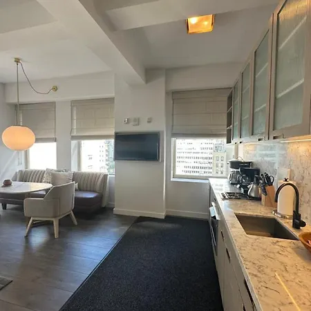 Soho Manhattan Luxury Penthouse *