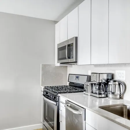 Apartment Kips Bay 2br W Doorman Gym Nr 5th Av Shops Nyc-654 New York