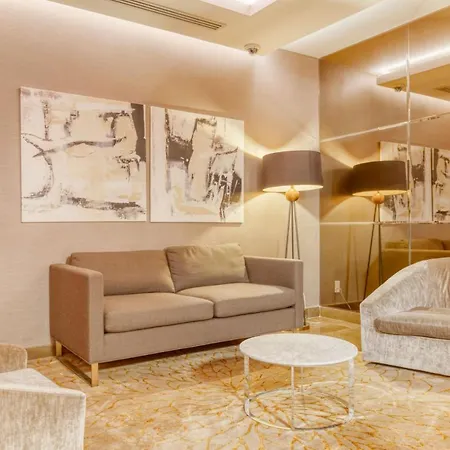 Ues 2br W Dm Elevator Gym Nr Park Nyc-918