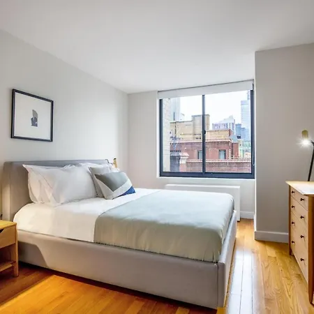 Midtown 1br W Pool Gym Parking Nr Times Sq Nyc-378 Apartment New York