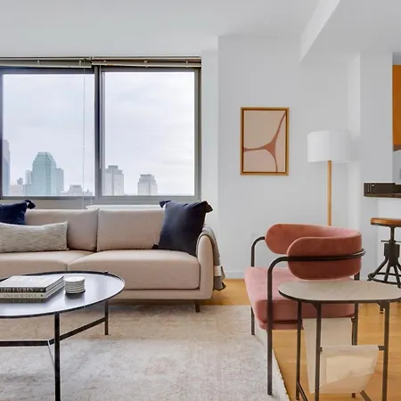 Lic 2br W Wd Elevator Doorman Nr E River Nyc-851
