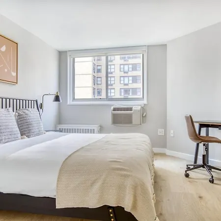 Apartment Kips Bay 2br W Doorman Gym Nr 5th Av Shops Nyc-654