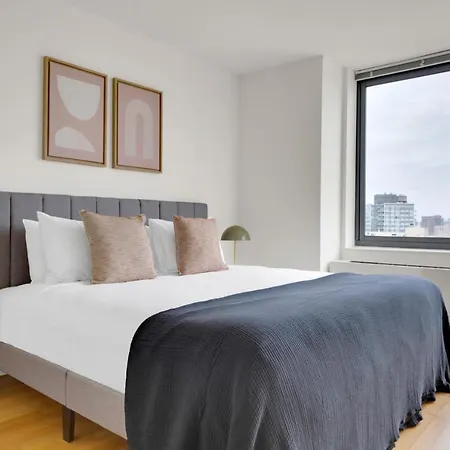 Apartment Lic 2br W Wd Elevator Doorman Nr E River Nyc-851 *