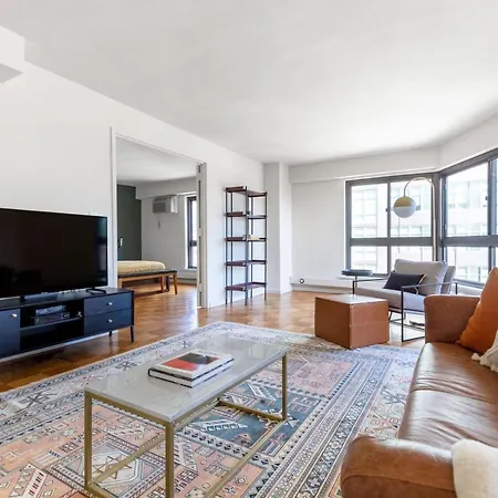 Midtown E 2br W Doorman Wd Nr Park Nyc-440 Apartment New York