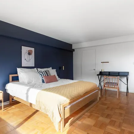 Apartment Midtown E 2br W Doorman Wd Nr Park Nyc-440 *