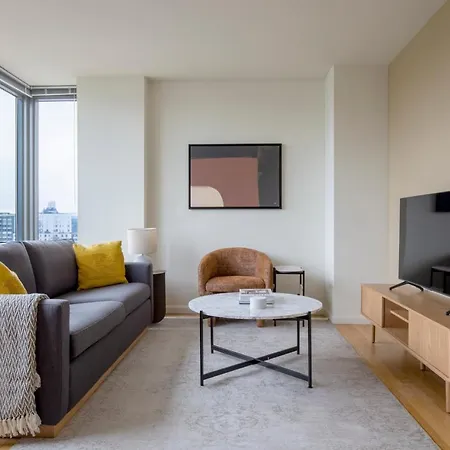 Lic 1br W Pool Gym Nr River Nyc-934 *