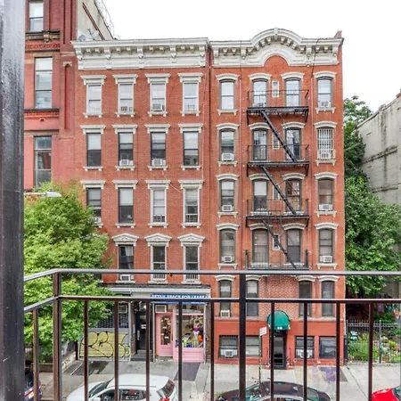 East Village 2br W Balcony Wd Nr Subway Nyc-1191 Apartment
