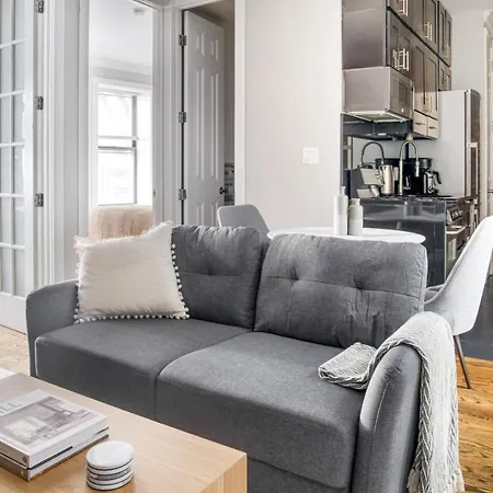 Soho 2br W Balcony Wd Nr Wf Nyc-905 *