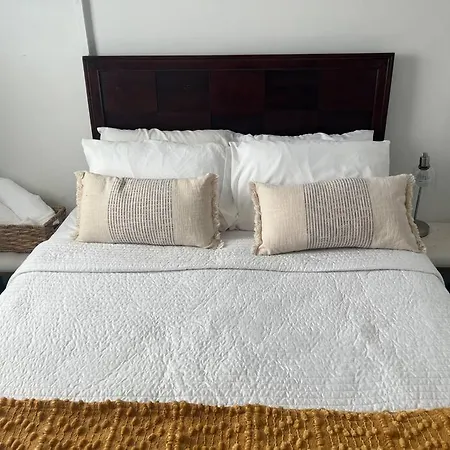 Apartment Cozy Lovely 2 Bedroom Apt, 5 Mins From Jfk *