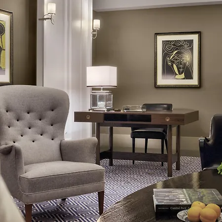 Hotel The Carlyle, A Rosewood