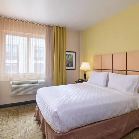 Hotel Candlewood Nyc -times Square By Ihg New York