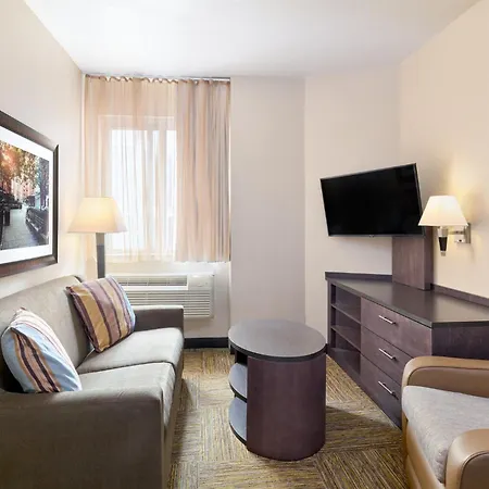 Candlewood Nyc -times Square By Ihg Hotel 3*