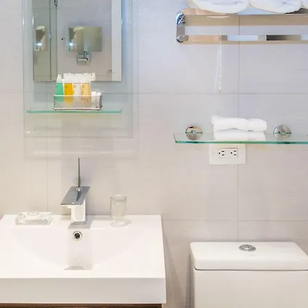 Aparthotel Lombardy