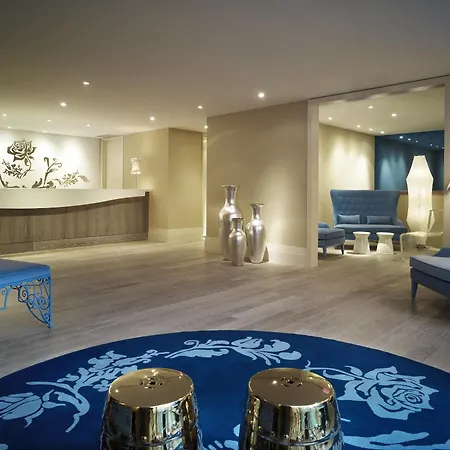 Nomo Soho 4*