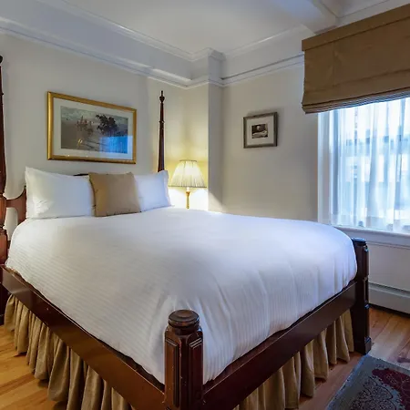 Roger Smith Hotel New York