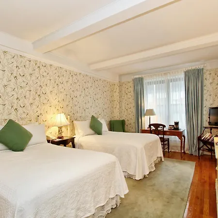 Roger Smith Hotel New York