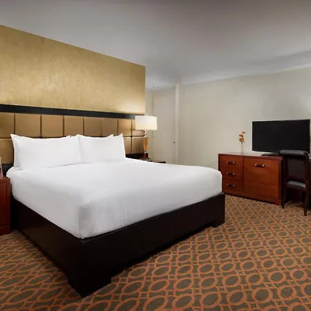Millennium Broadway Times Square 4*
