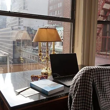 The Iroquois Times Square, A Small Luxury Hotel Hotel 5*
