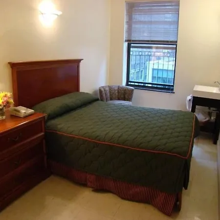 Hotel Americana 2*