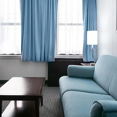 Newly Renovated At Club Quarters Times Square, Hotel New York