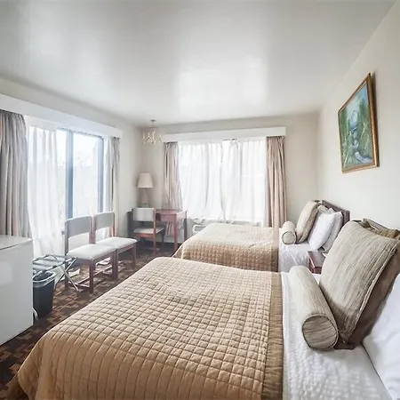 Windsor Hotel 2*