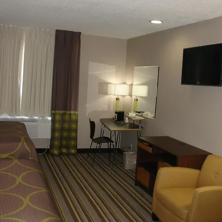 Super 8 By Wyndham Jamaica North Conduit New York