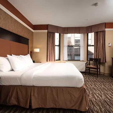 The At Fifth Avenue 3* New York