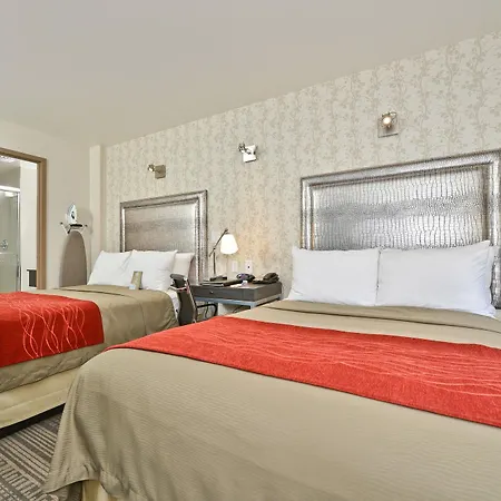 Times Square West Hotel, Bw Signature Collection Hotel 3*
