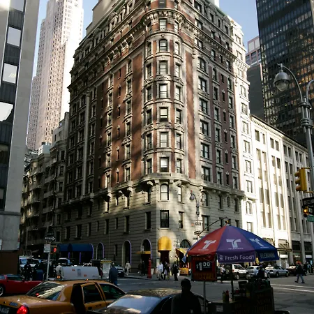 Dream Midtown, By Hyatt New York