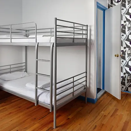 Park West Hostel *