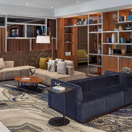 Hyatt Place Chelsea 4*