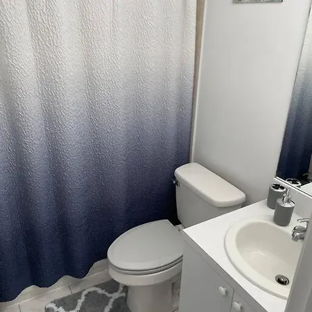 Apartment Modern One Bedroom New York