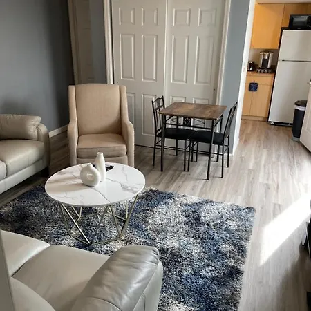Modern One Bedroom * New York