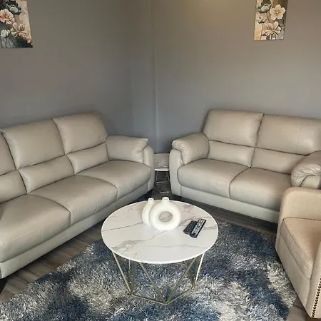 Modern One Bedroom New York