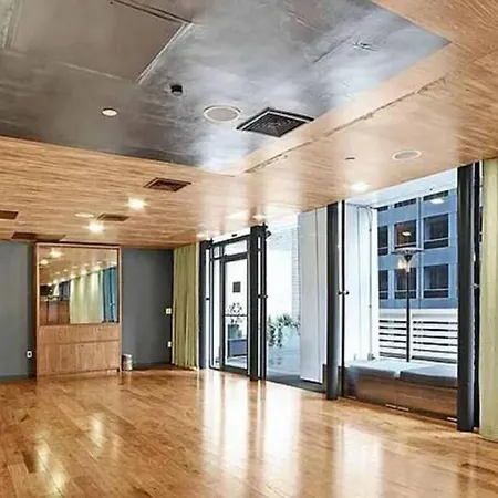 Apartment Perfectly Located 2bd Near Times Square With Gym *