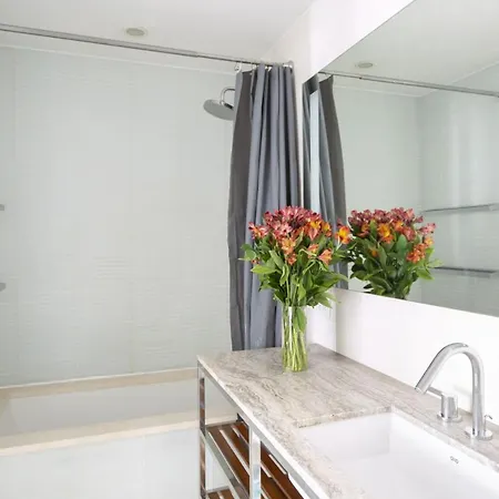 Modern 2bd In Midtown With Washer And Dryer In-unit Apartment