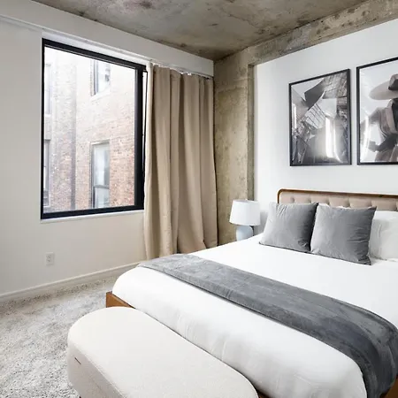 Apartment Chic And Spacious 2bd With Washer And Dryer In Unit New York